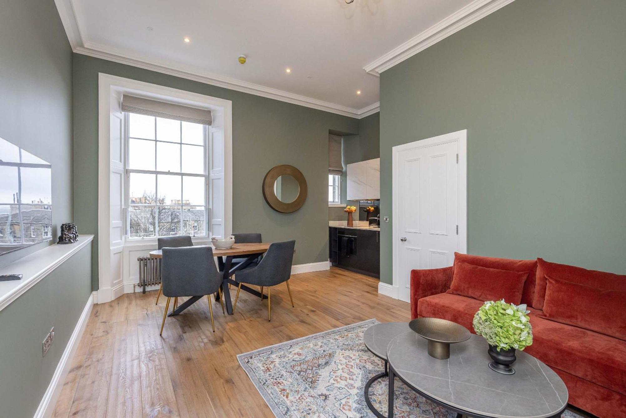 Dragon Luxury Serviced At Albyn Place Apartment *
