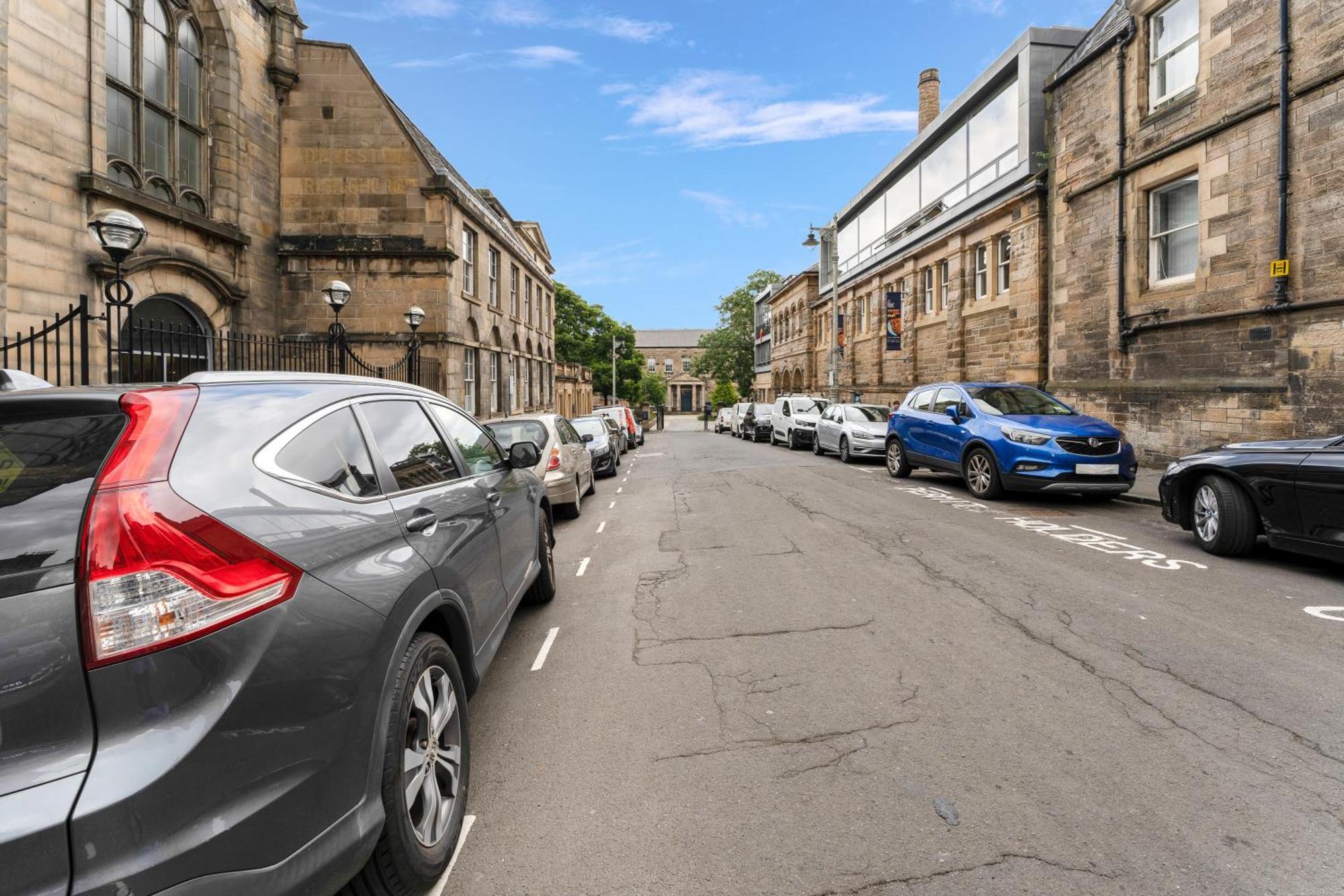 Gorgeous, Cozy 2br Royal Mile-old Town *