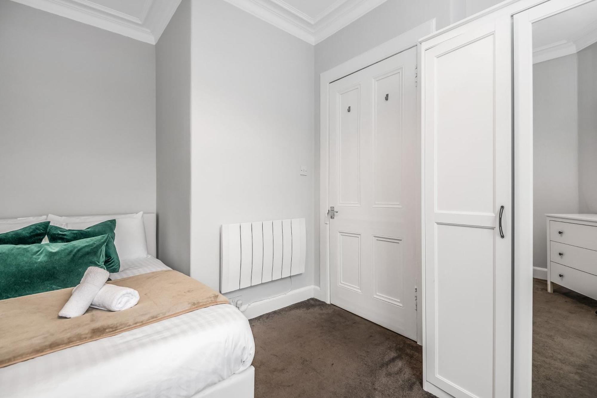 Cosy From Near Holyrood Palace Apartment *