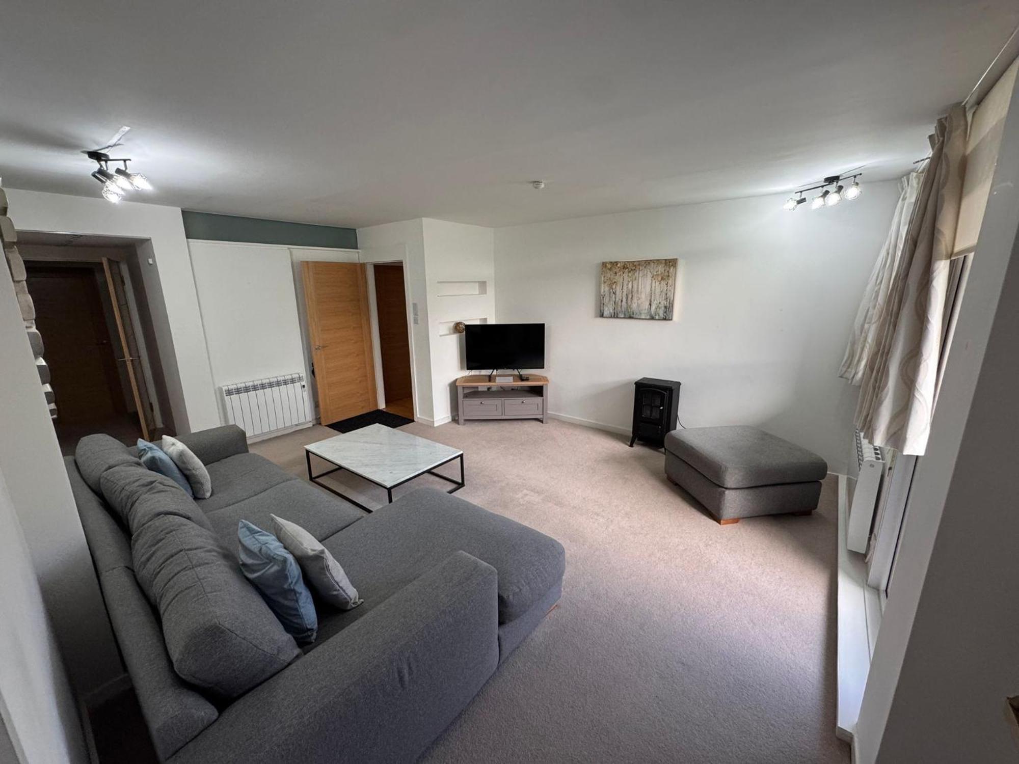 Apartment 3 Bedroom Tranquil Ground Floor Flat In Merchiston Edinburgh