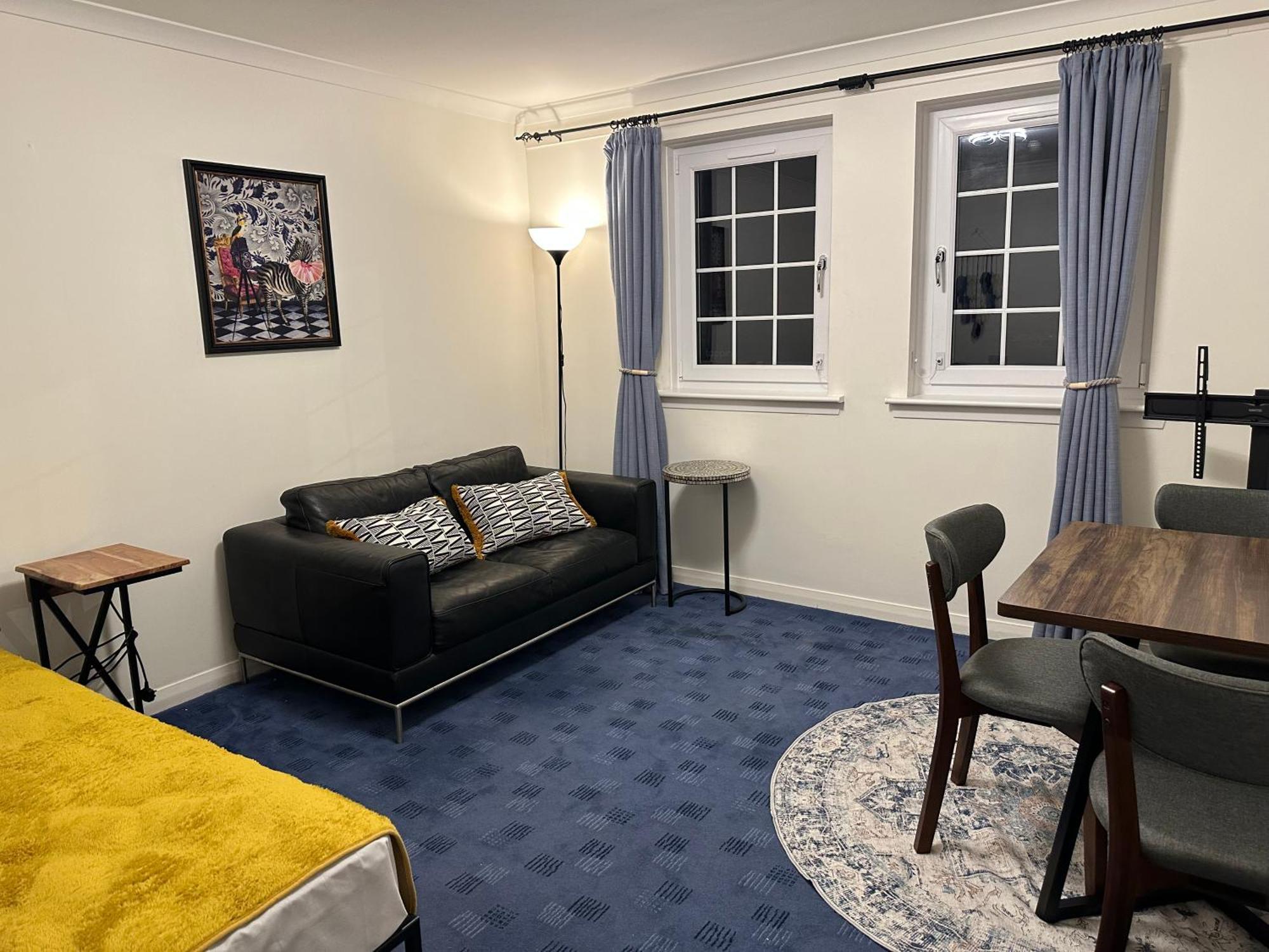 Apartment Relaxing Free Parking Space For One