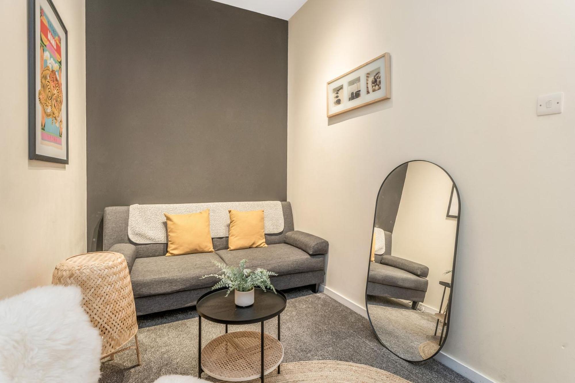 Apartment Beautiful Designer 2 Bed 2 Bath Old Town - Parking *