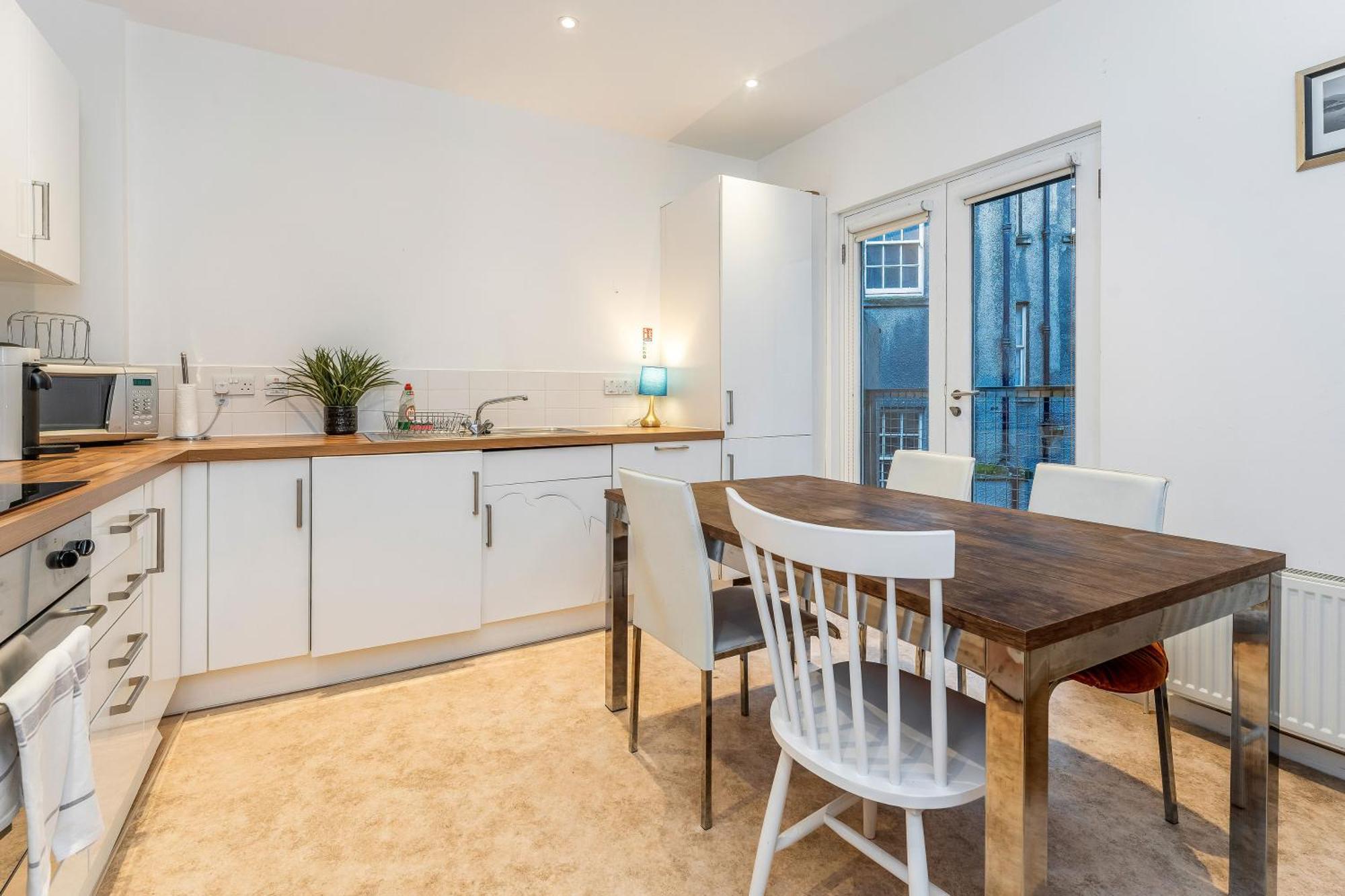 Apartment Beautiful Designer 2 Bed 2 Bath Old Town - Parking Edinburgh
