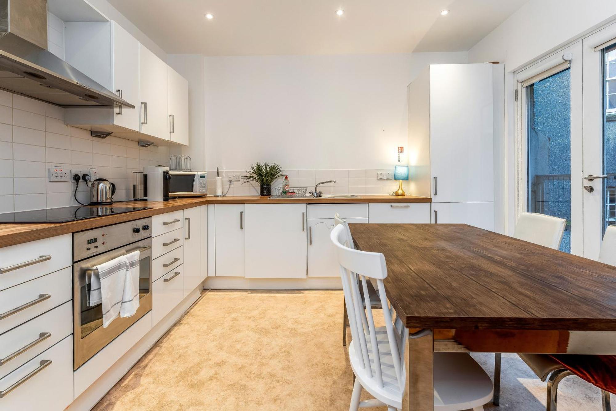 Apartment Beautiful Designer 2 Bed 2 Bath Old Town - Parking Edinburgh