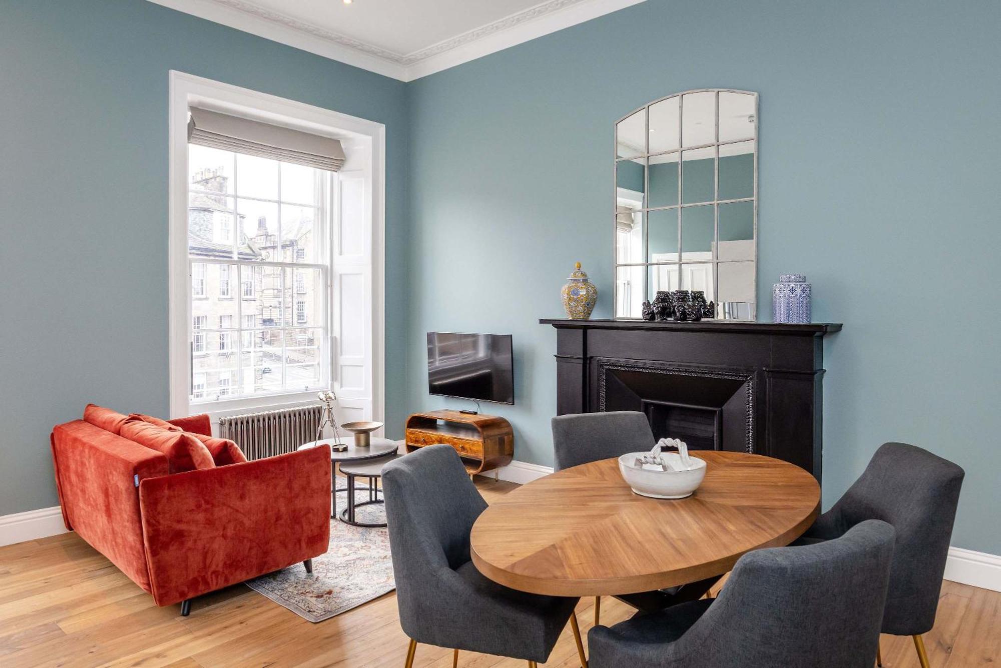 Dragon Luxury Serviced At Albyn Place Edinburgh