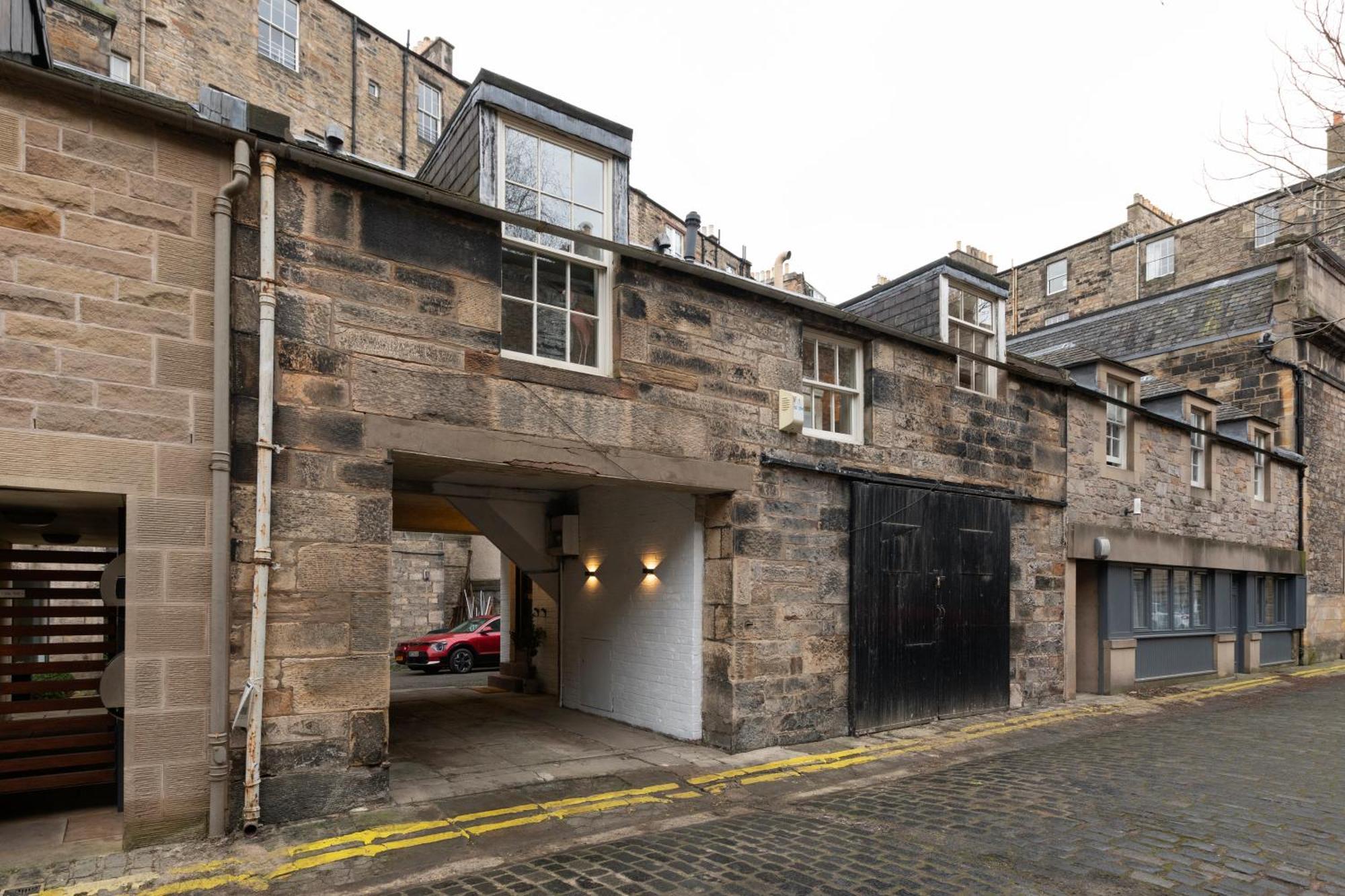 Holiday home Luxury Mews In The Heart Of New Town Edinburgh