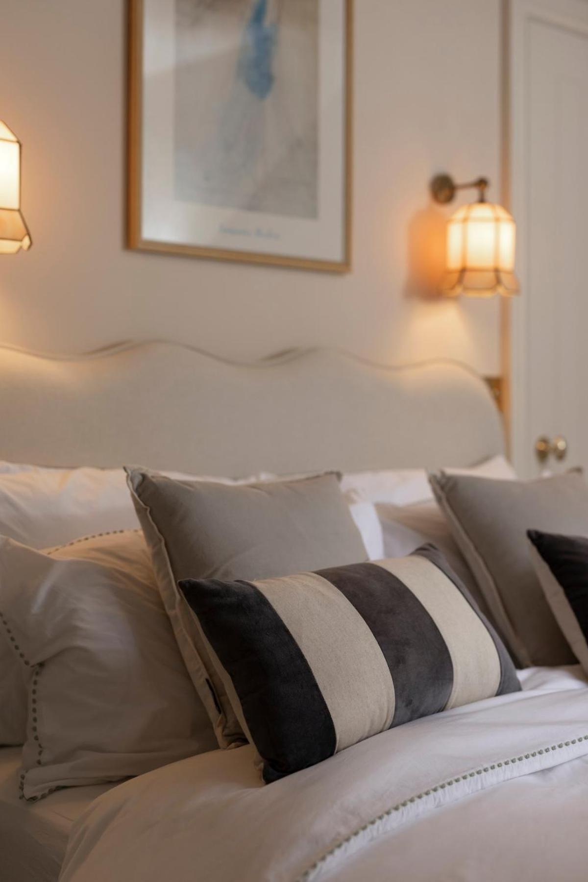Luxury Mews In The Heart Of New Town