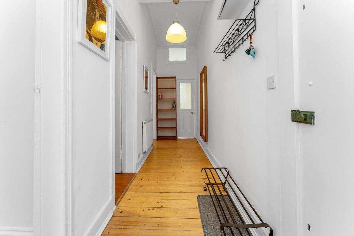 Gorgeous Centre Pad, 2 Bedrooms