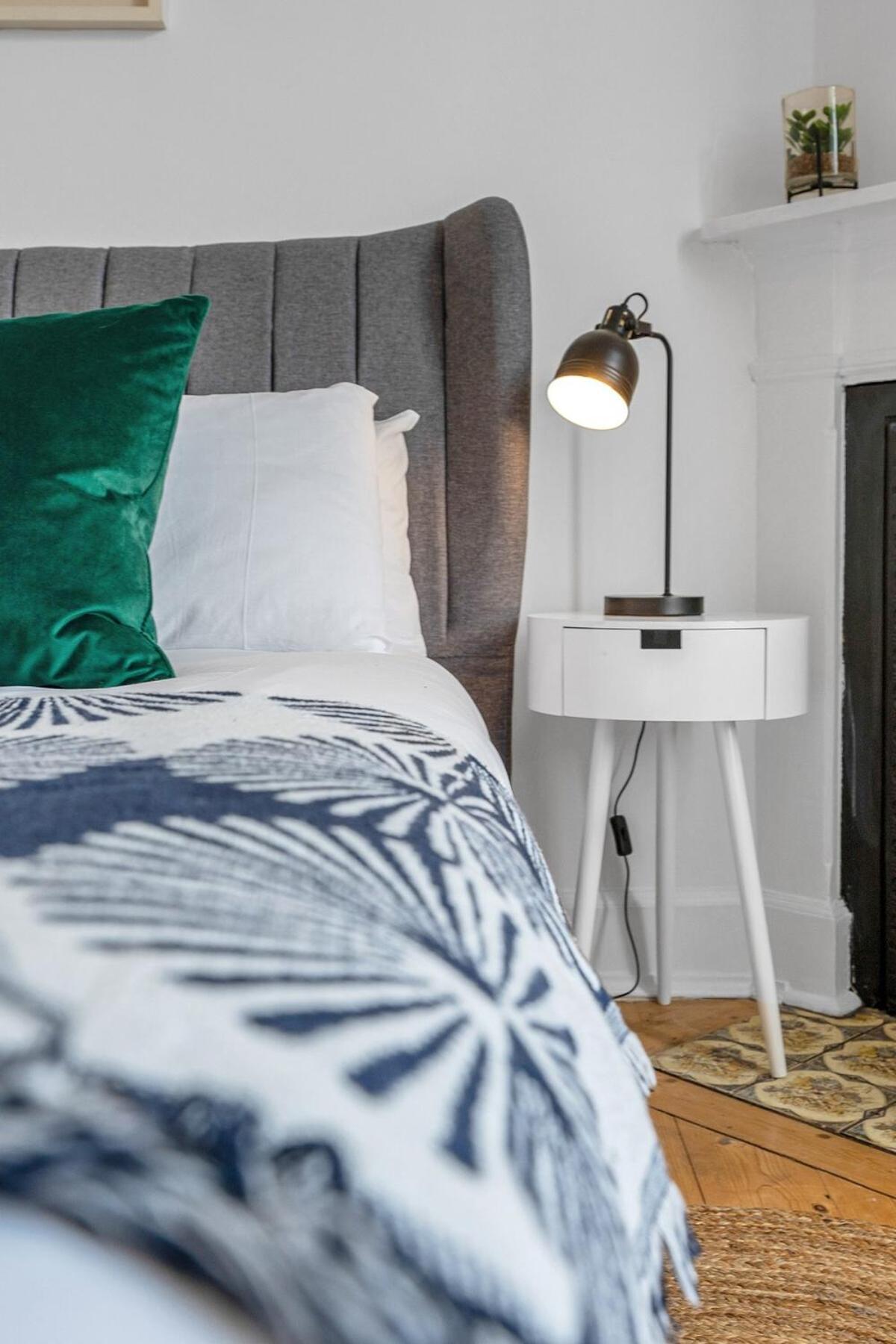 Gorgeous Centre Pad, 2 Bedrooms * Edinburgh