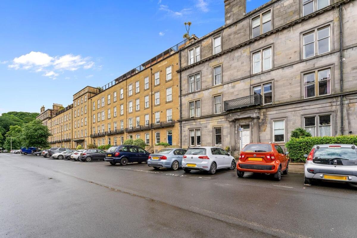 Gorgeous Centre Pad, 2 Bedrooms