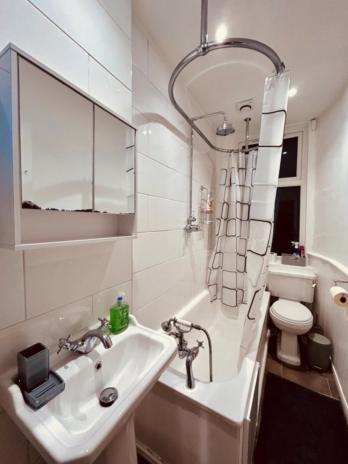 Attractions Retreat Apartment