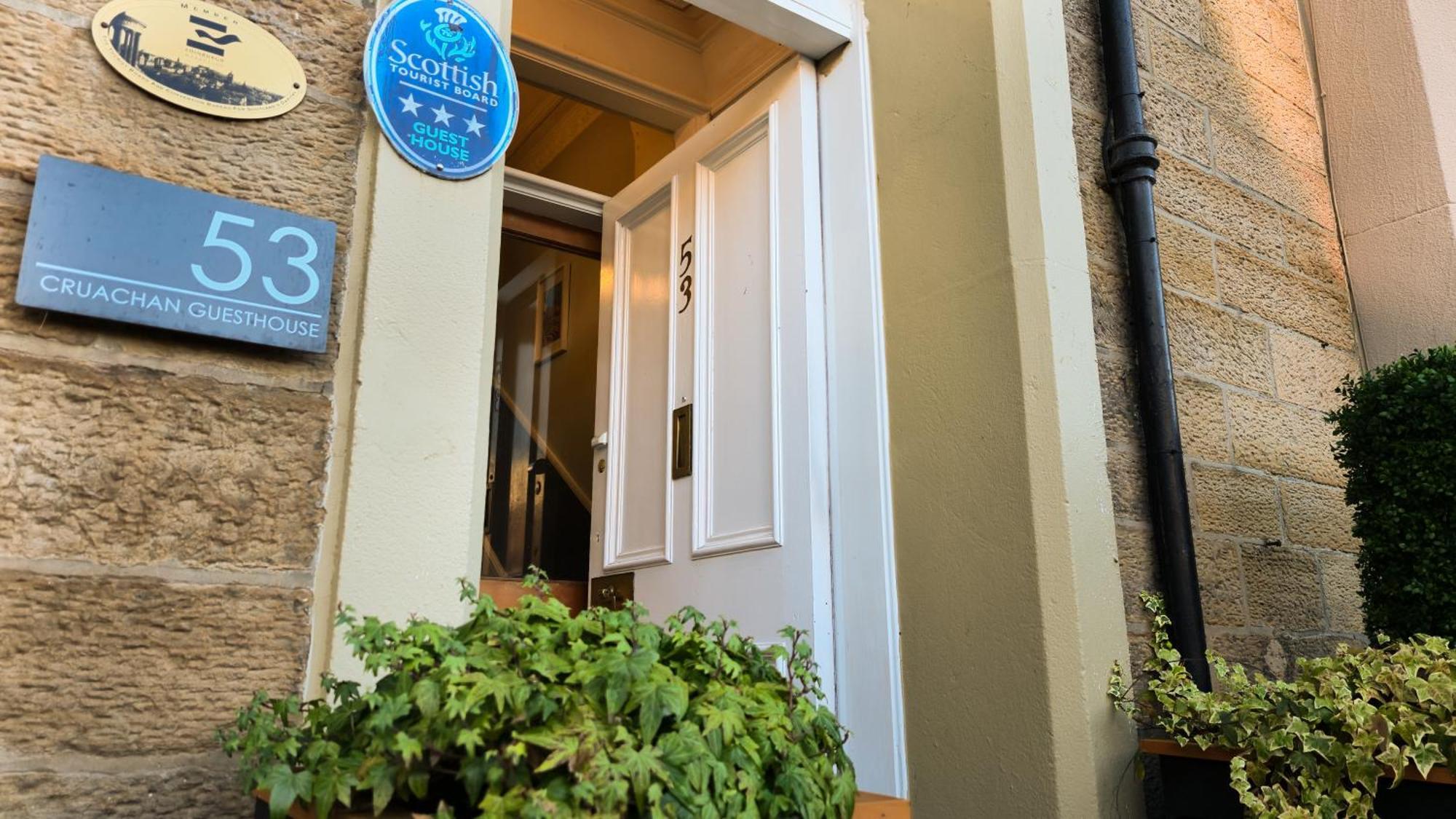 Cruachan Guest house 3*