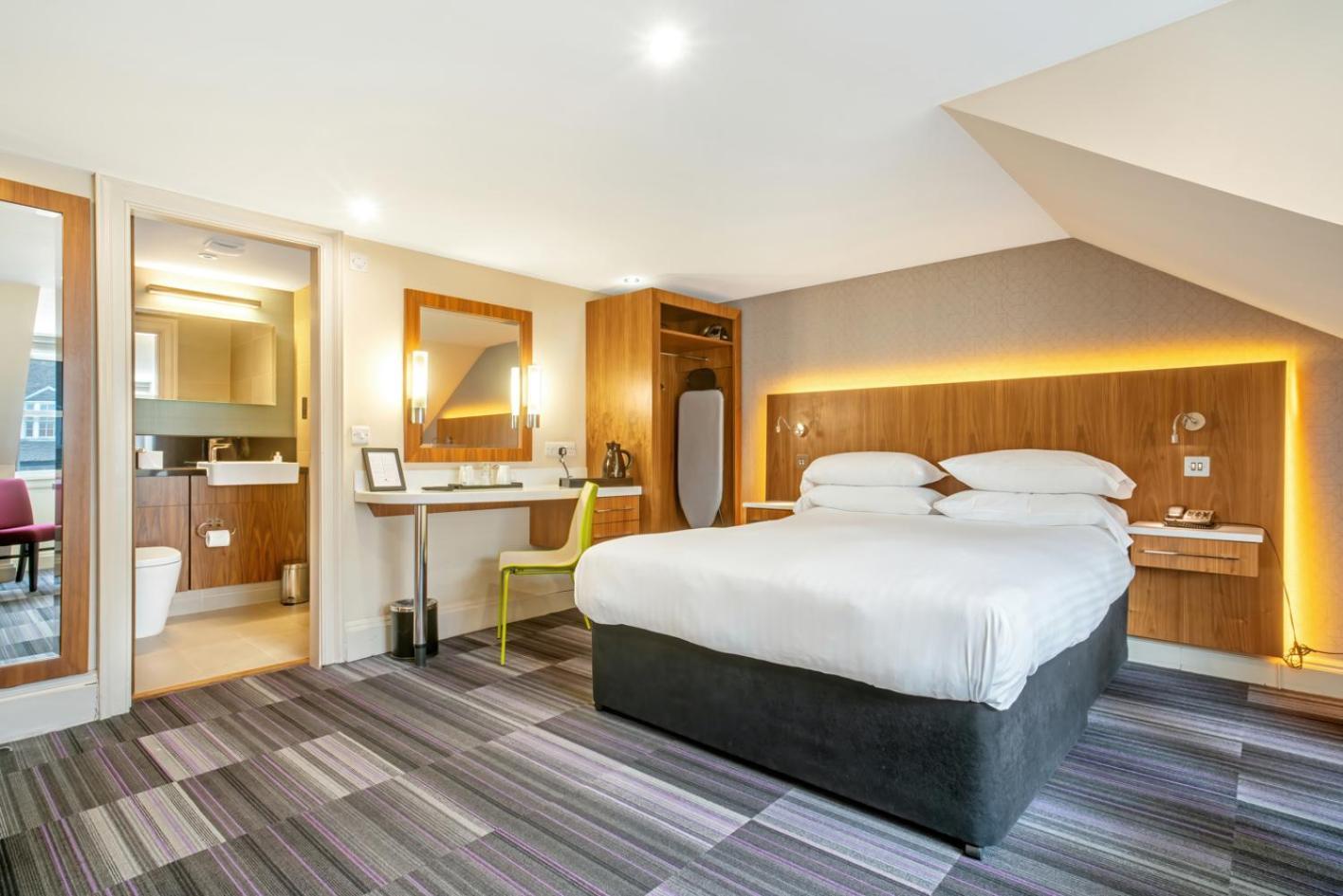 Hotel The Place 4*