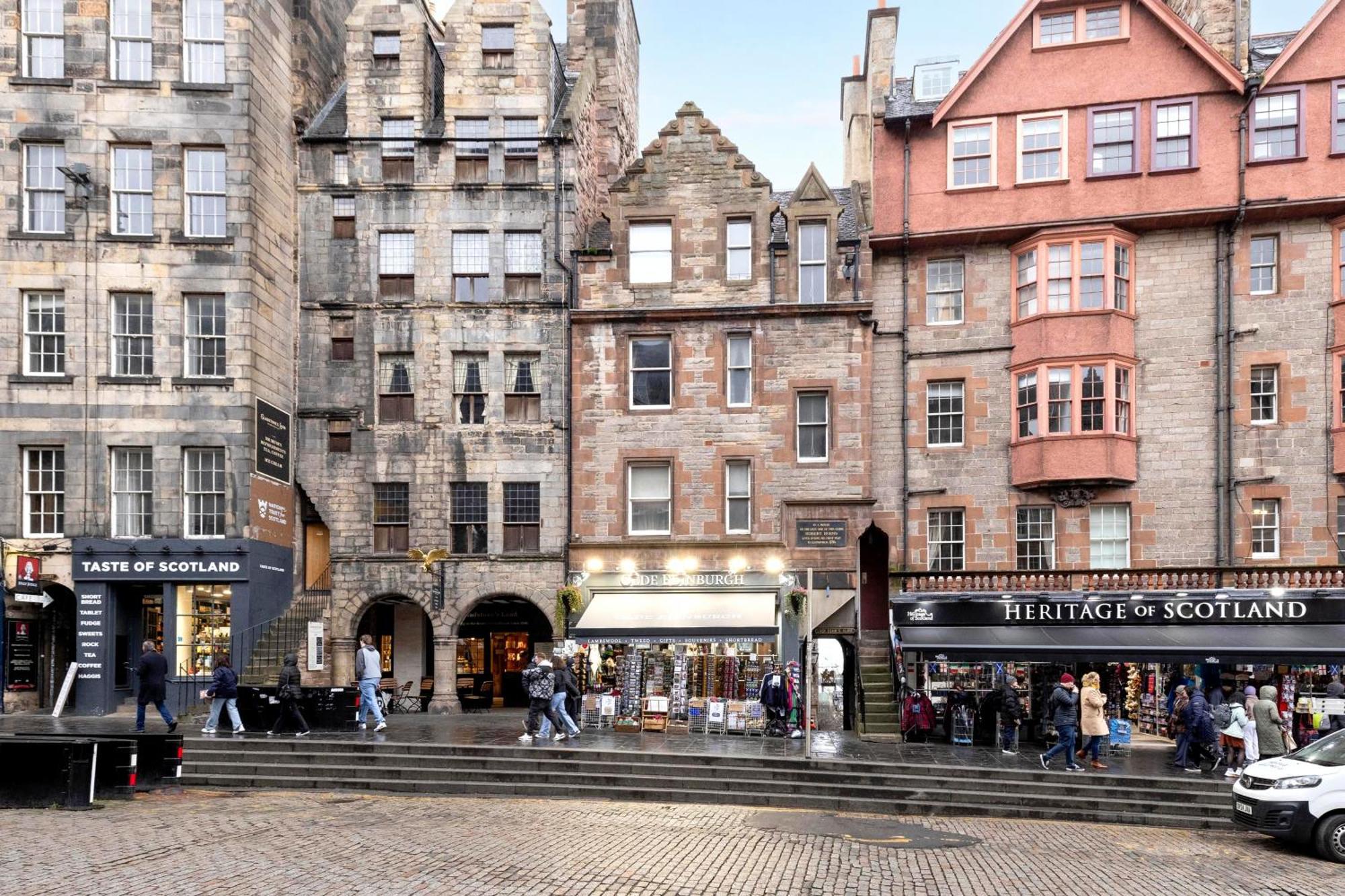 Joivy Classy Near Castle Apartment EDI