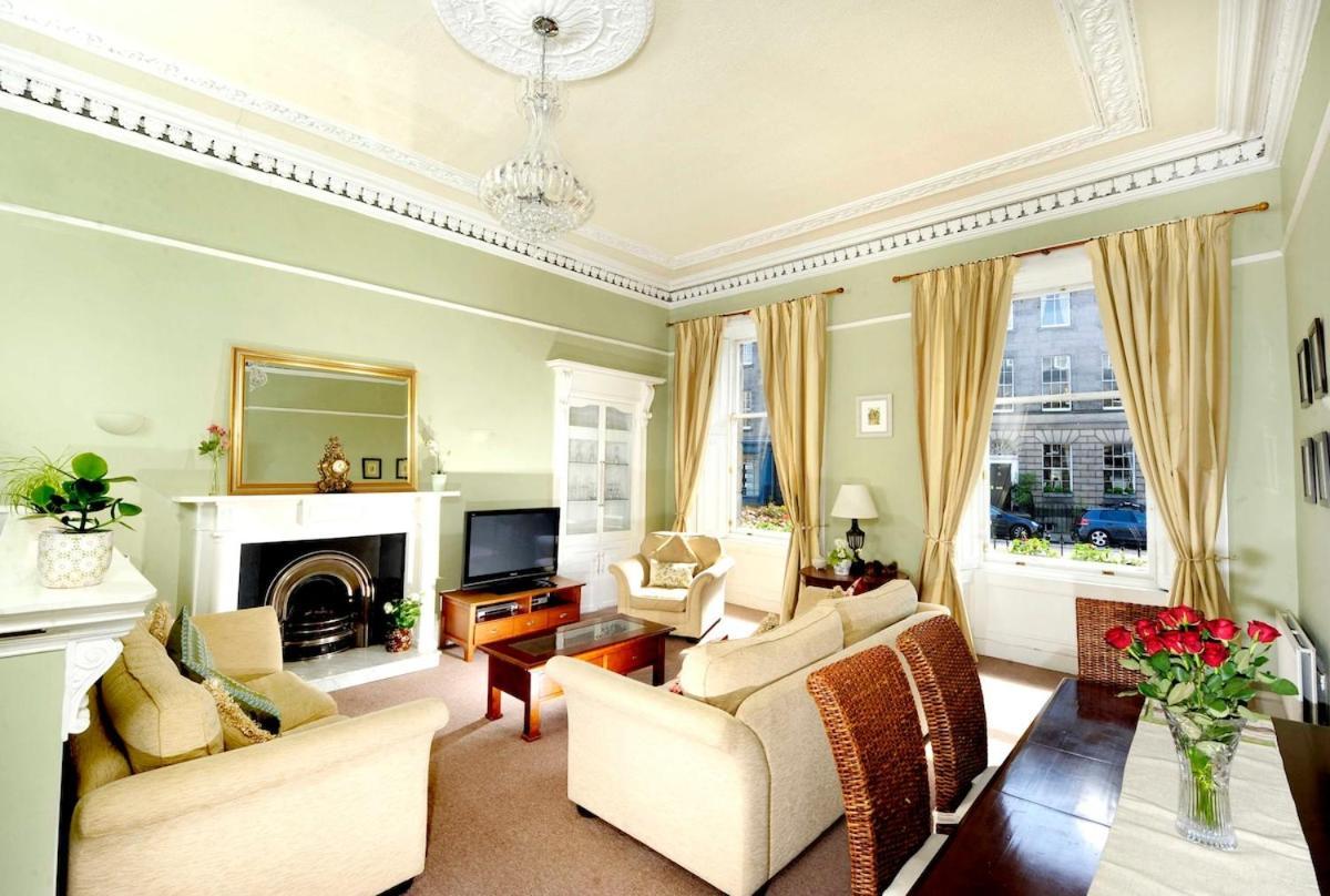 Elegant New Town Georgian Centre Flat Apartment *