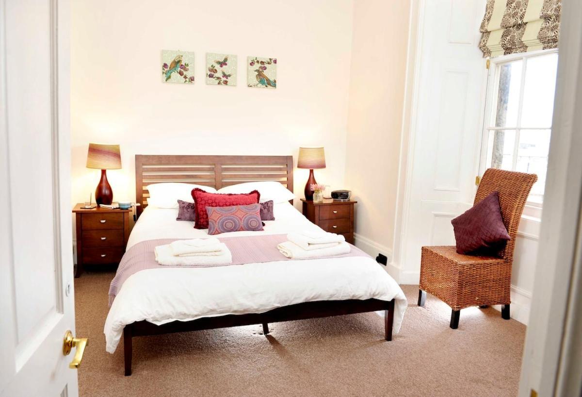 Elegant New Town Georgian Centre Flat Edinburgh
