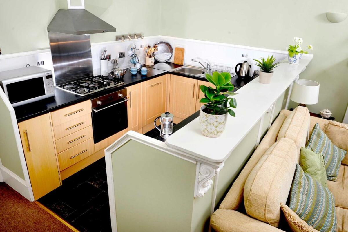 Elegant New Town Georgian Centre Flat Apartment *