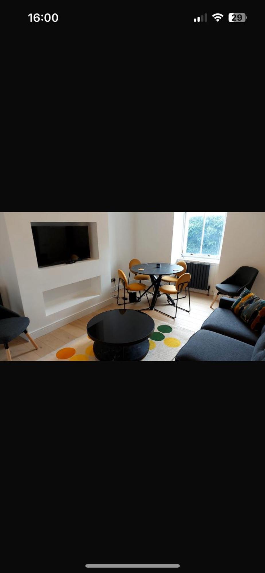 Modern Centre In Apartment *