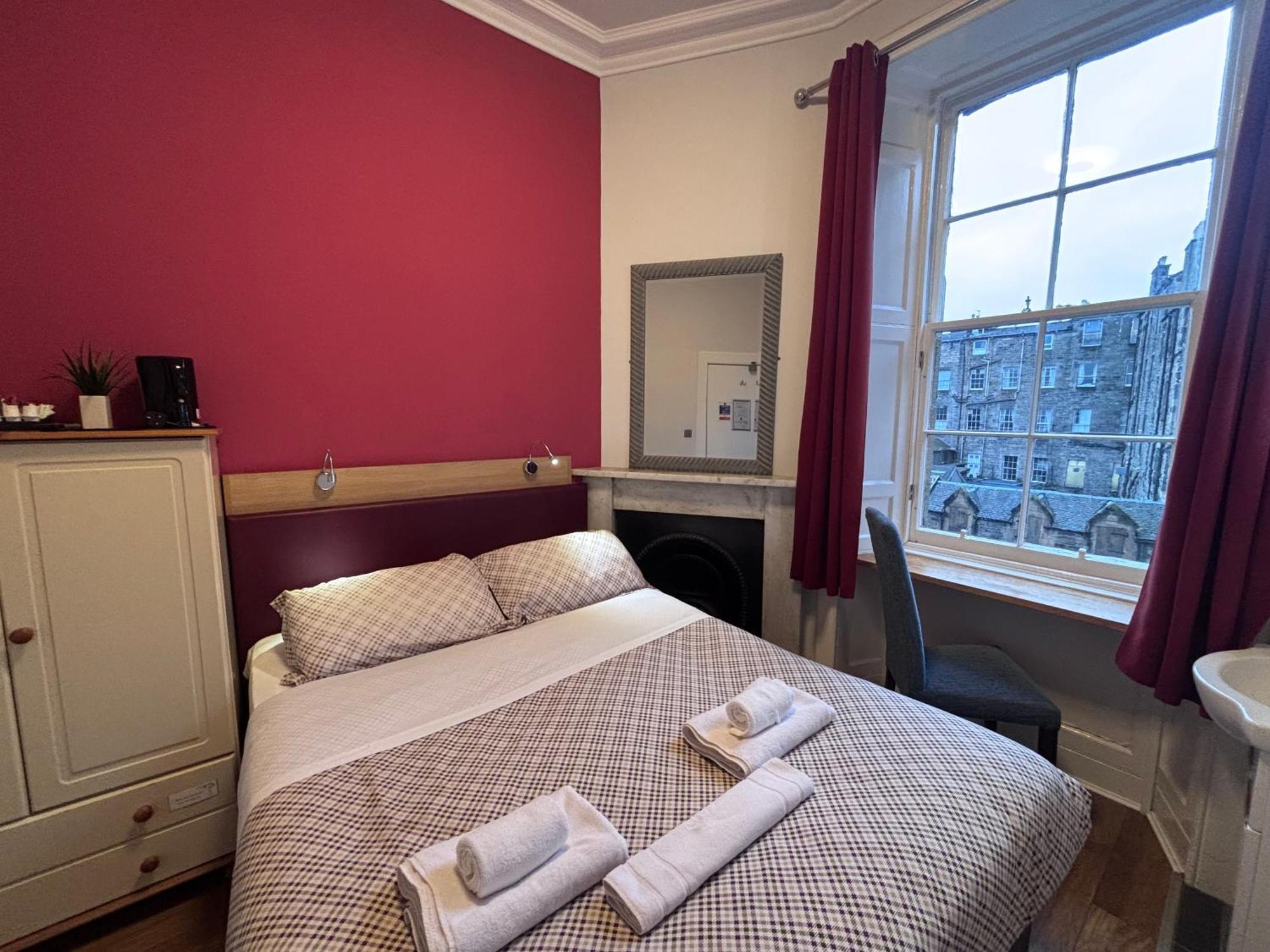 Regent House - Centre Guest house