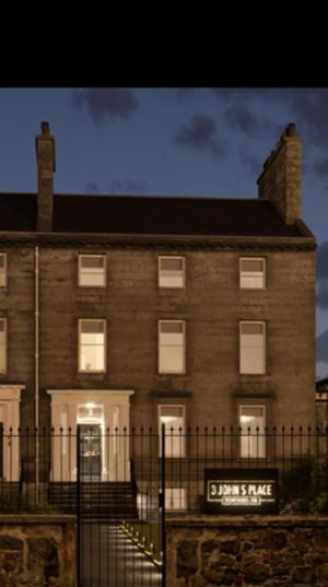 Hotel 3 John's Place Townhouse