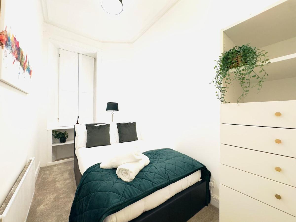 Deluxe Centre Apartment *