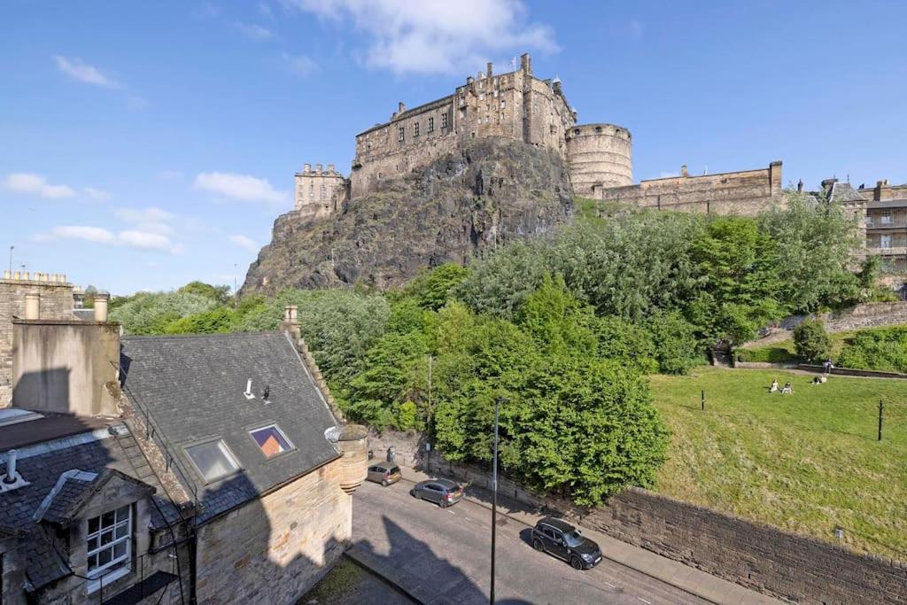 Apartment The Heart Of Old Town With Castle Views