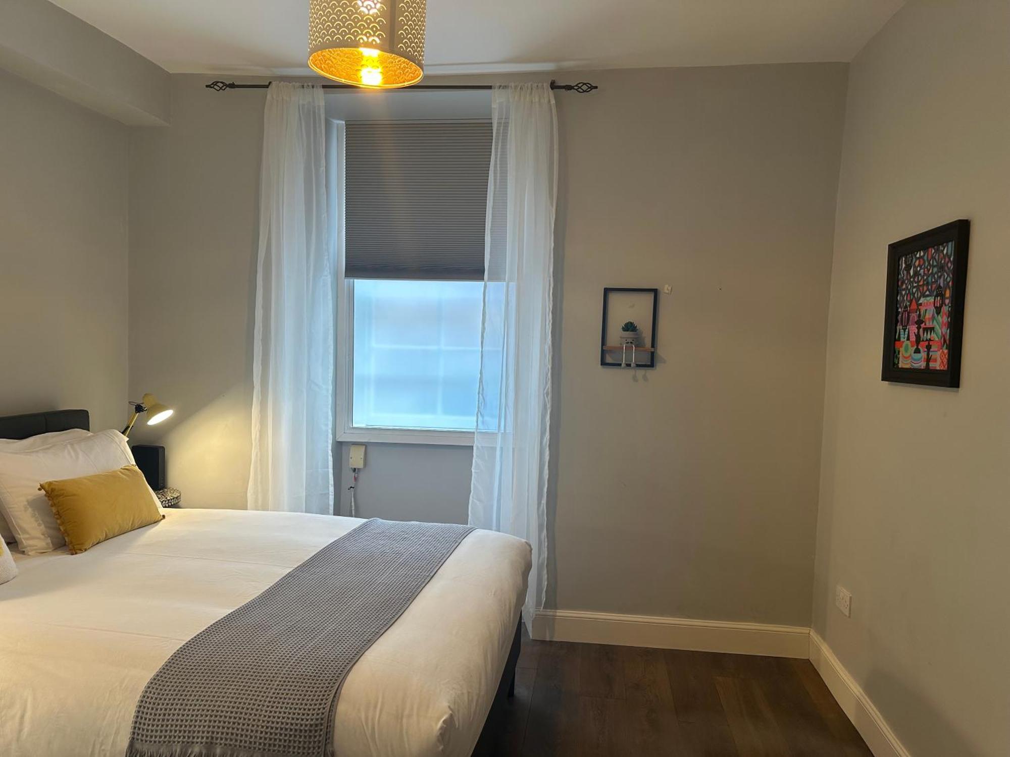 Comfortable One-bedroom Free Parking Space Edinburgh