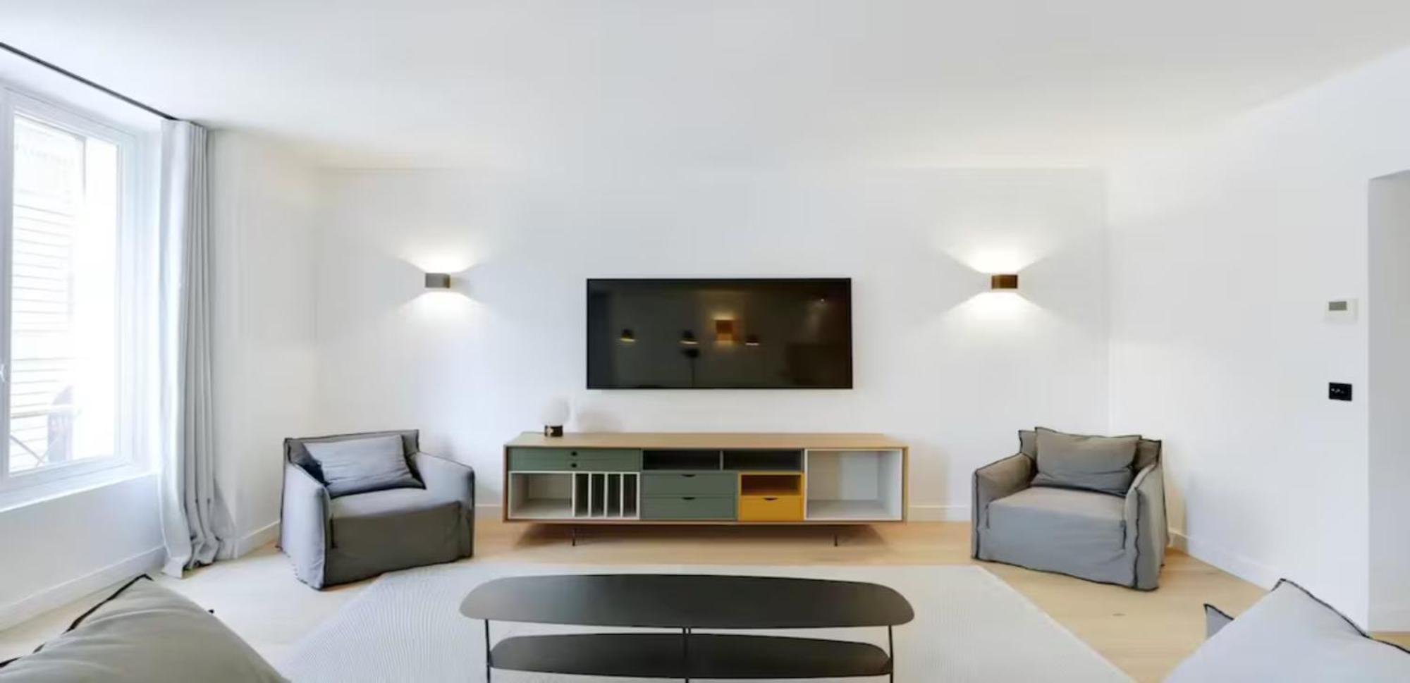 Luxury 3bdr Penthouse In Apartment