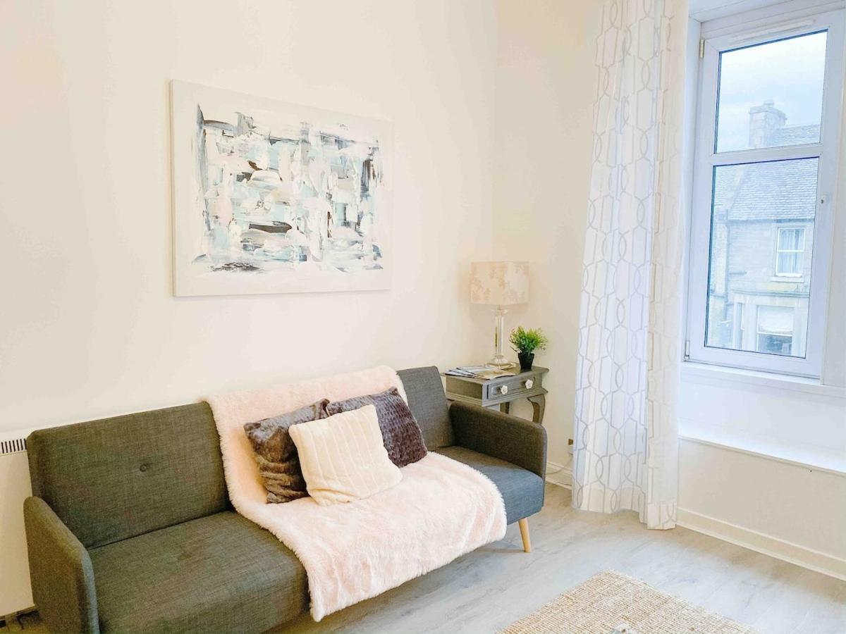 Chic Flat Close To Edinburgh, Airport, & Zoo