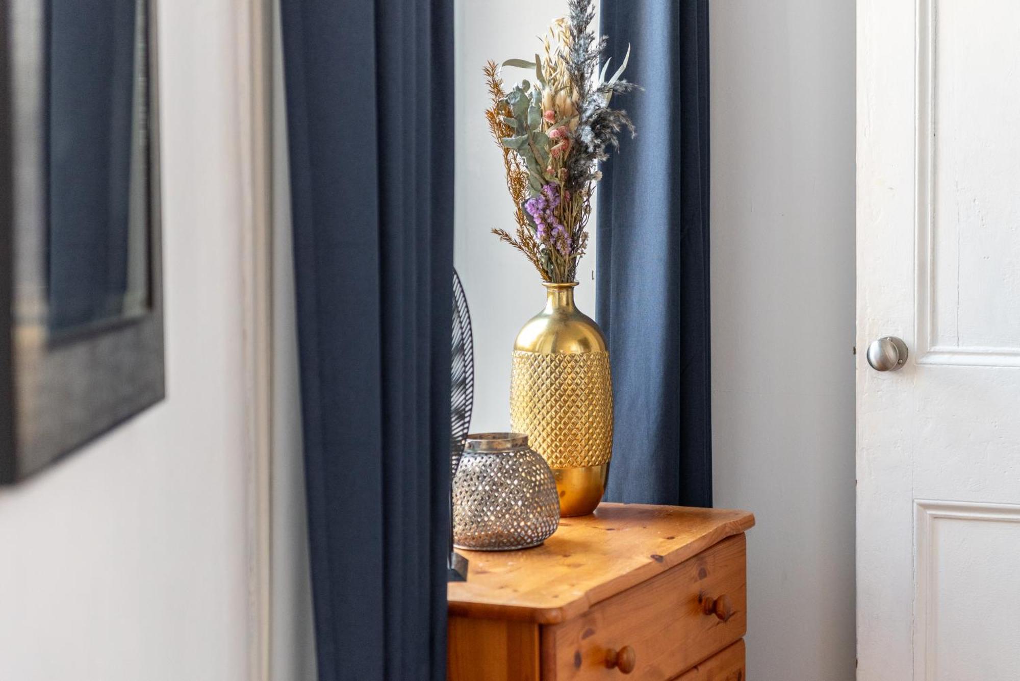 Apartment Bright And Quiet 1 Bedroom Apartment, Close To Haymarket *