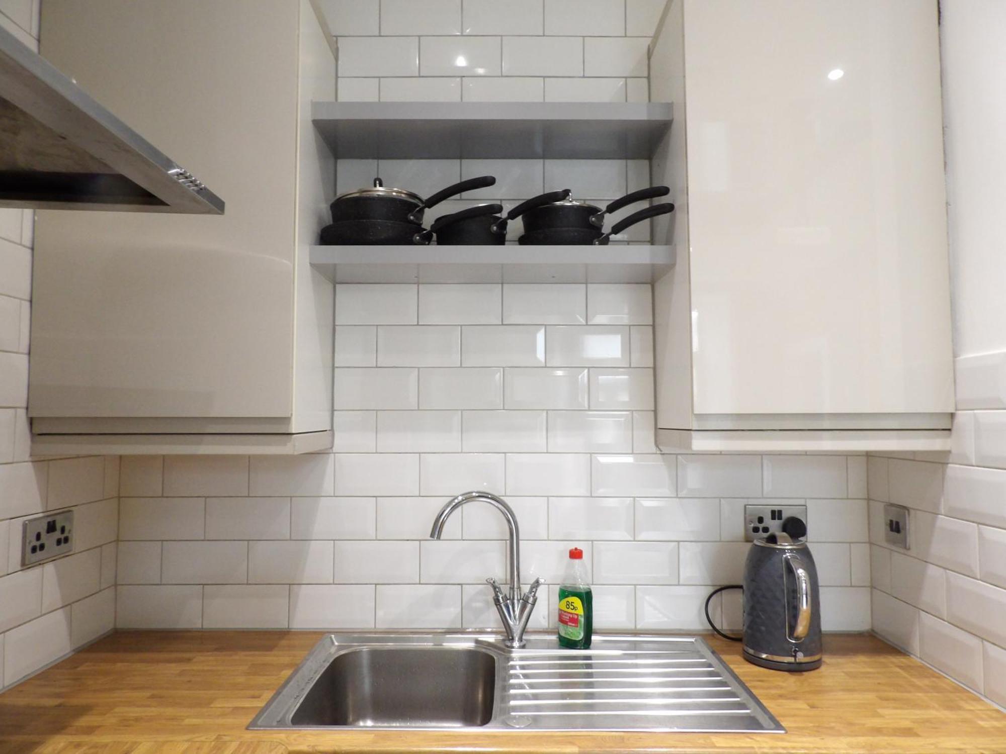 Ground Floor Flat With Patio And Hot Tub Near Murrayfield Stadium