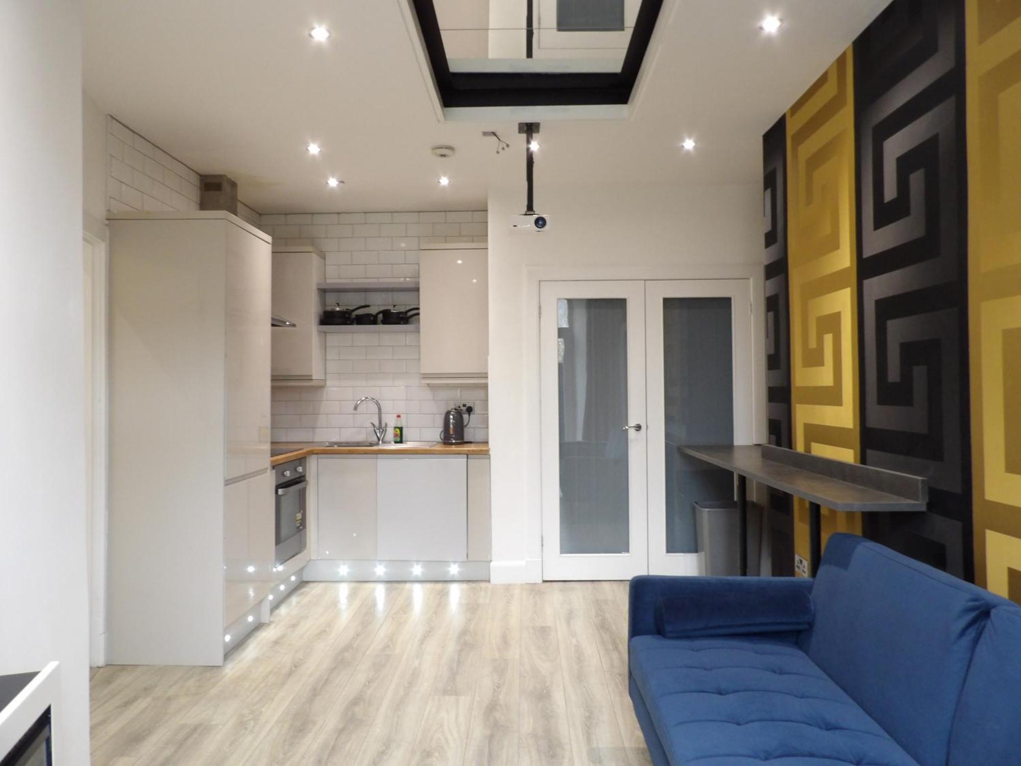 Ground Floor Flat With Patio And Hot Tub Near Murrayfield Stadium *