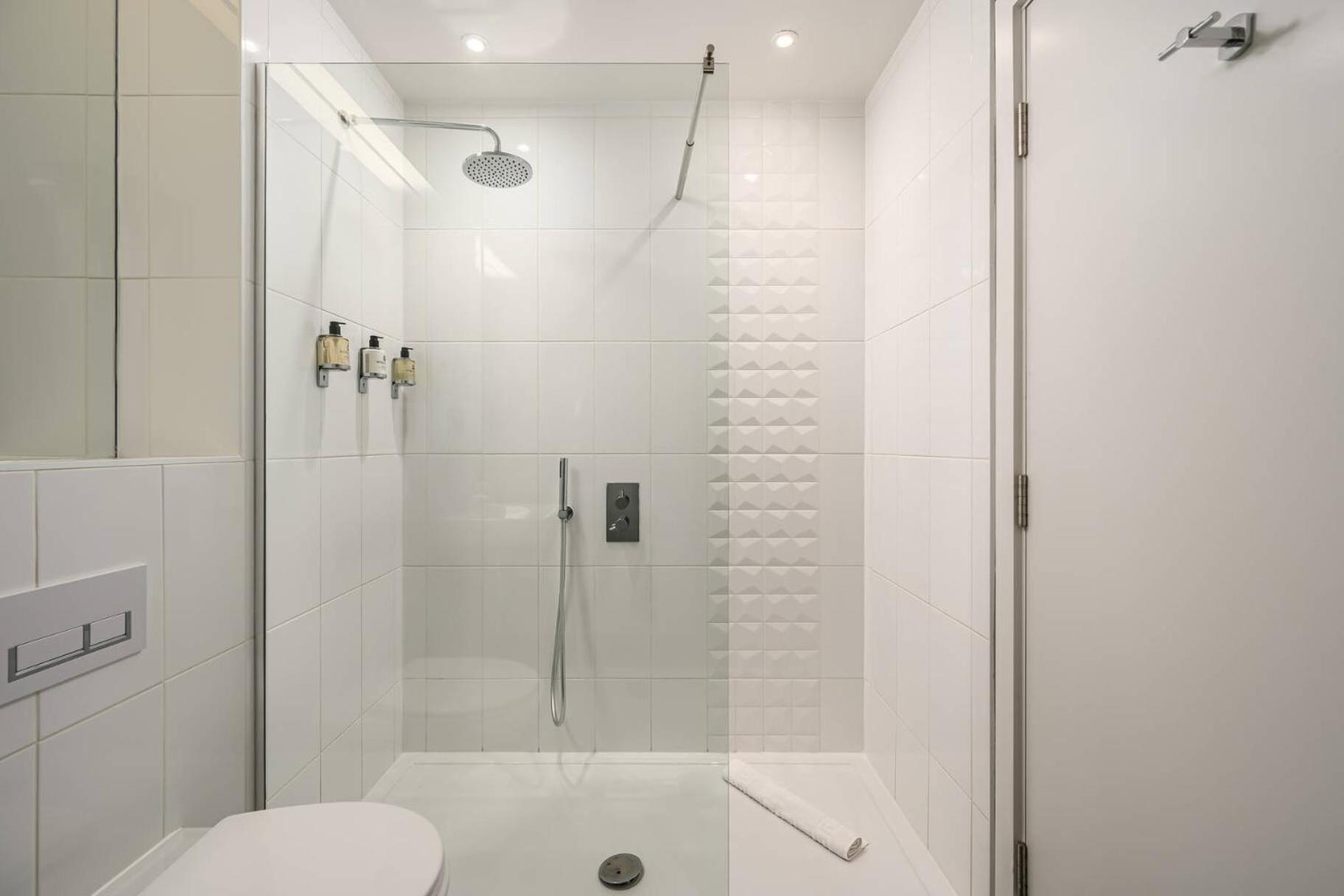 Destiny Scotland -the Malt House Apartment Edinburgh