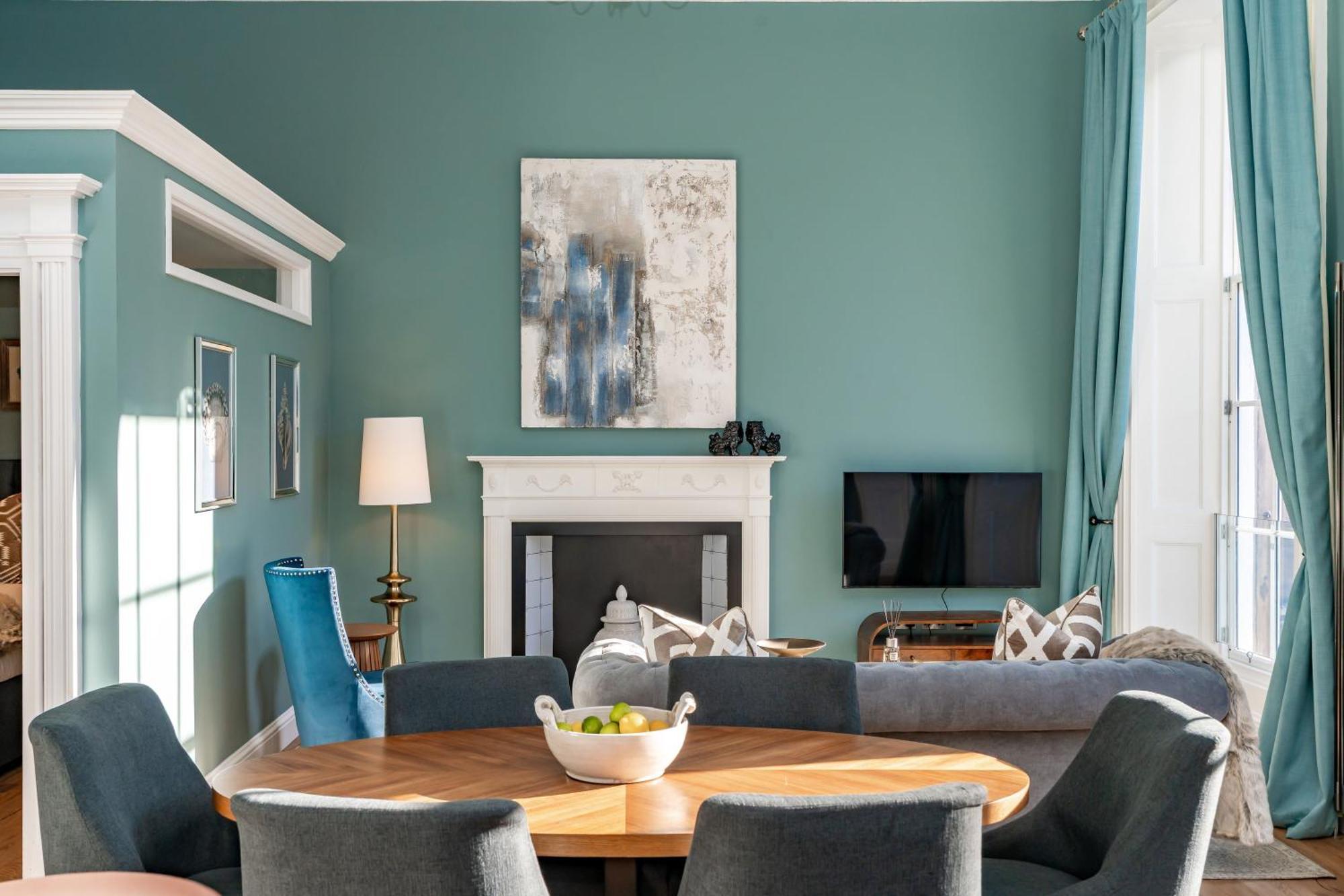 Dragon Luxury At 8 Albyn Place Apartment