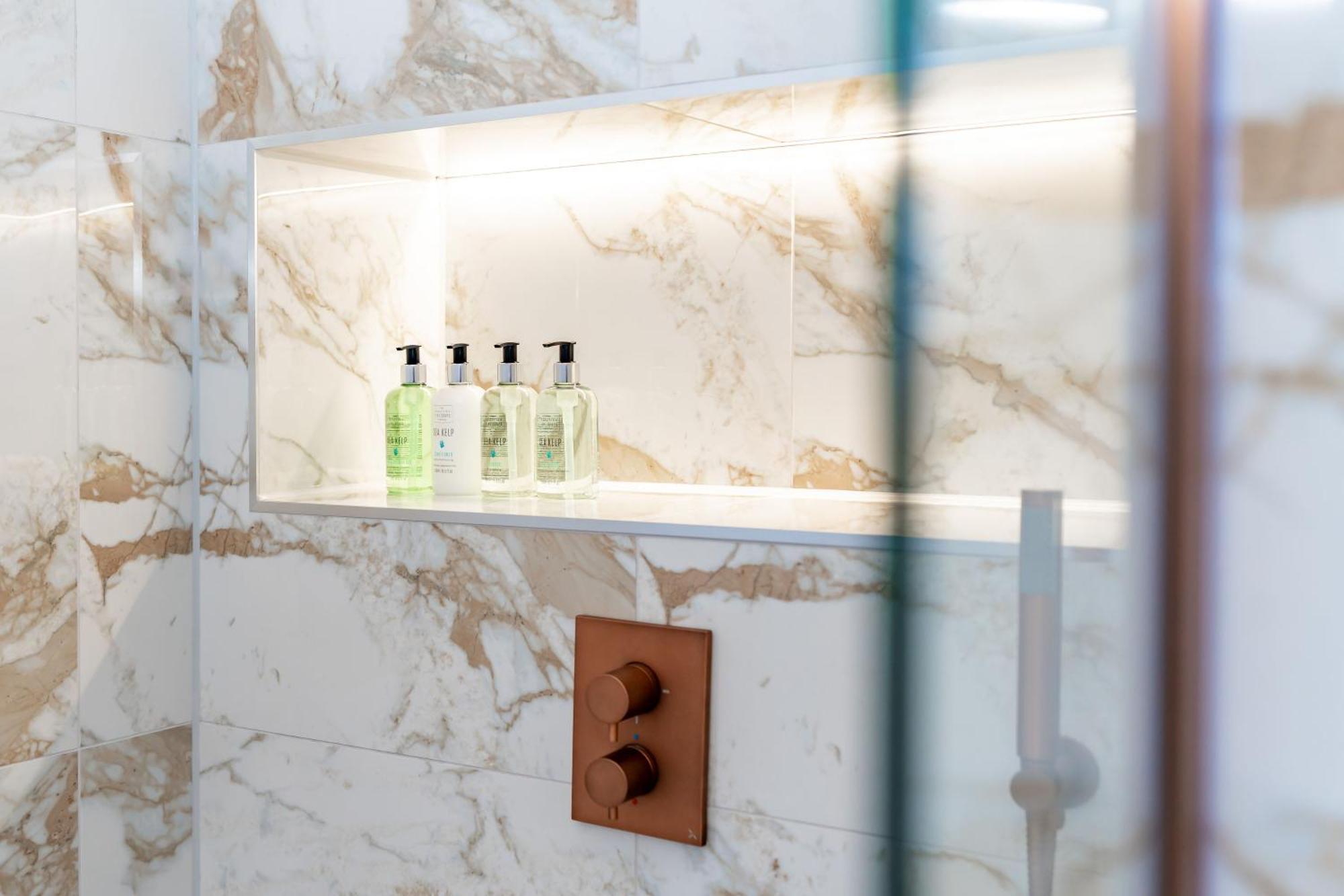 Dragon Luxury At 8 Albyn Place Apartment *