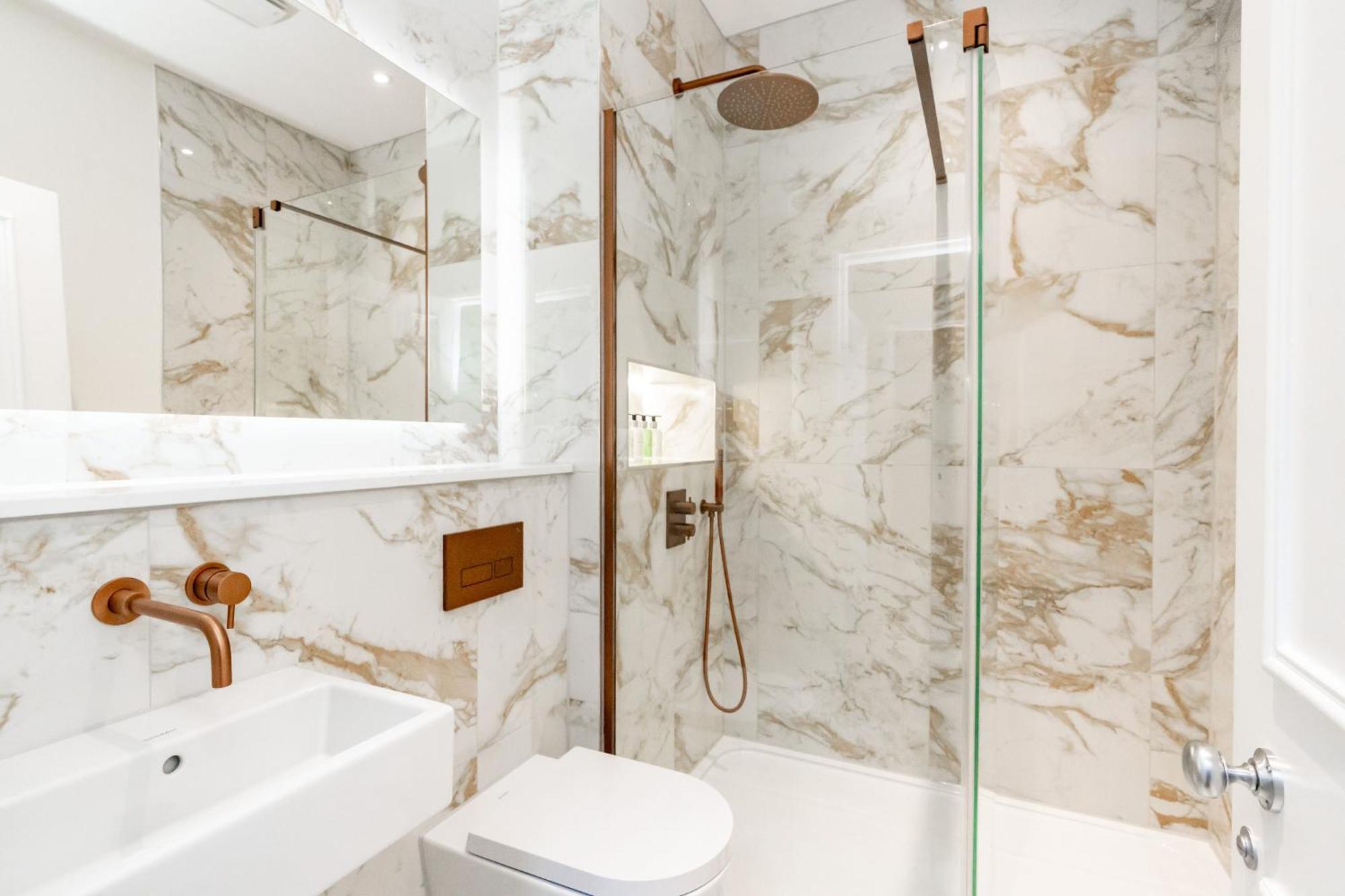 Dragon Luxury At 8 Albyn Place Apartment Edinburgh
