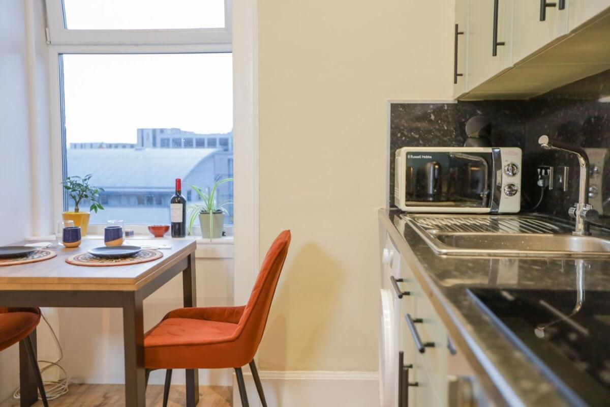Apartment Cosy Centre Gem Edinburgh