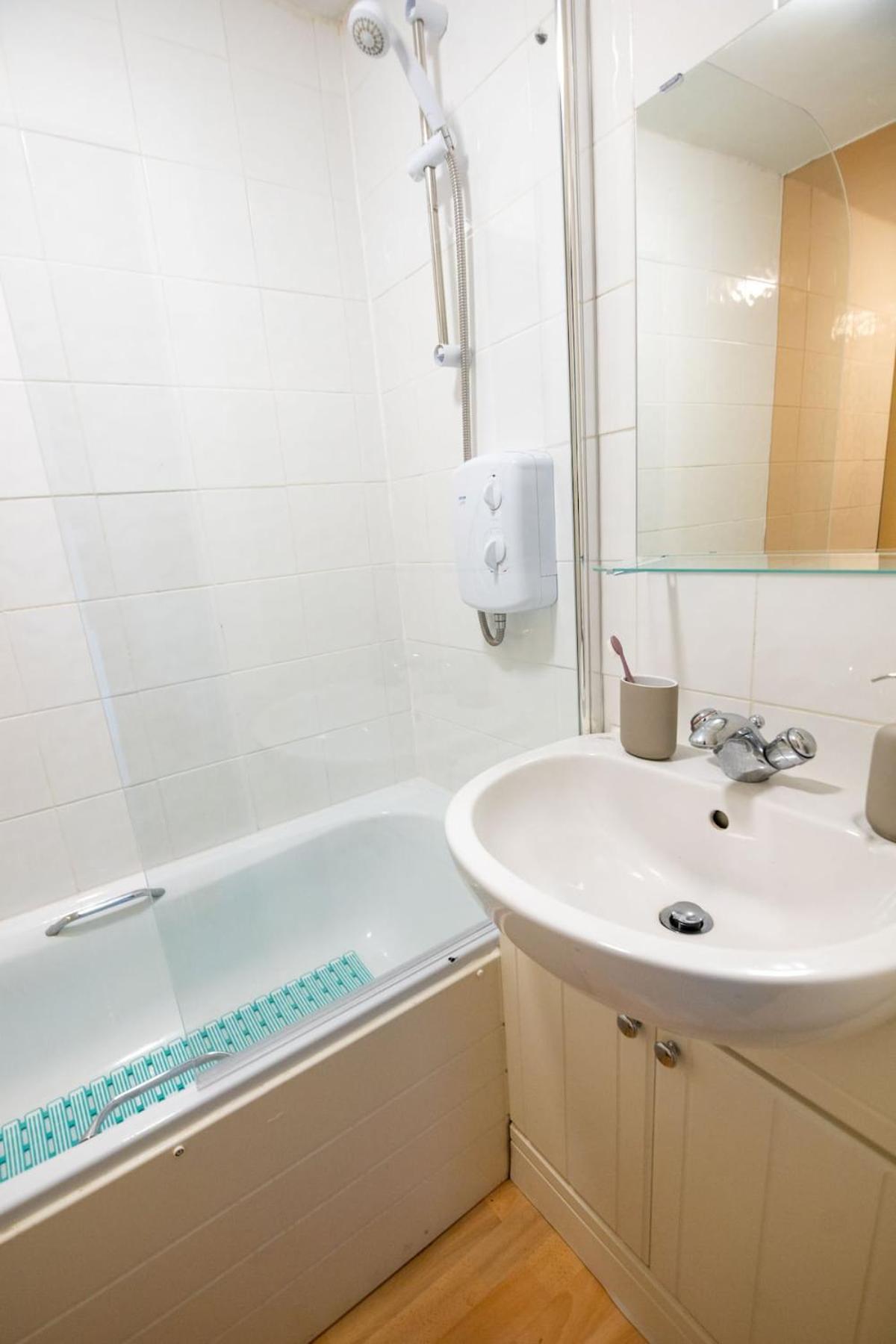 Cosy Centre Gem Apartment