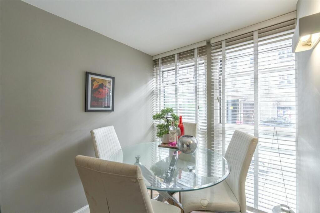 Modern Main Door Flat Center Apartment Edinburgh