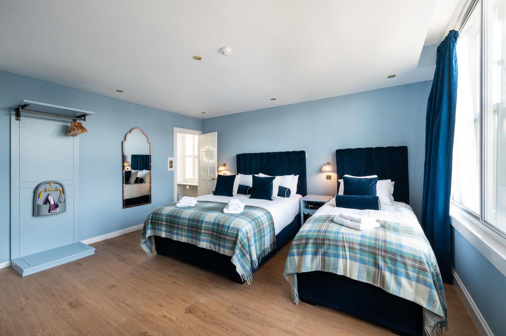 No. 53 Frederick Street 3* Edinburgh