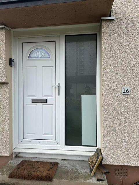 Double In 3 Bedroom House Homestay