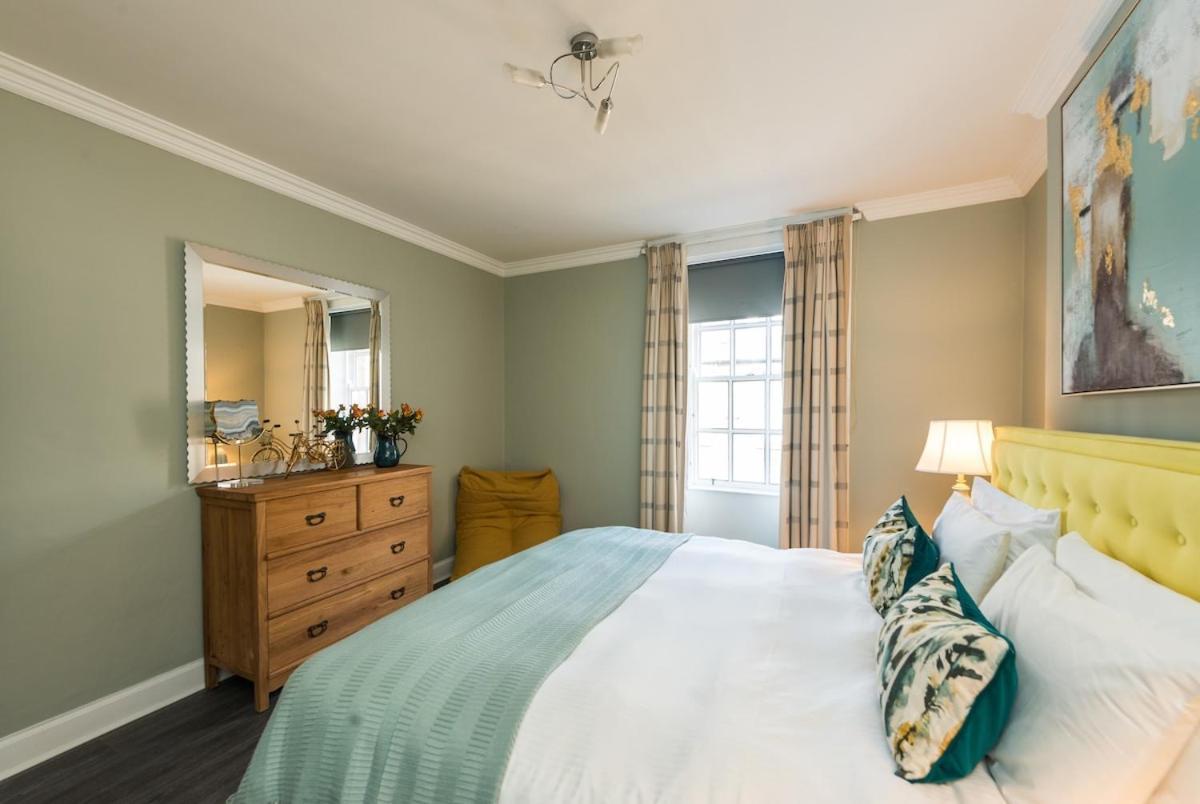 The Cobbled Rider Apartment *