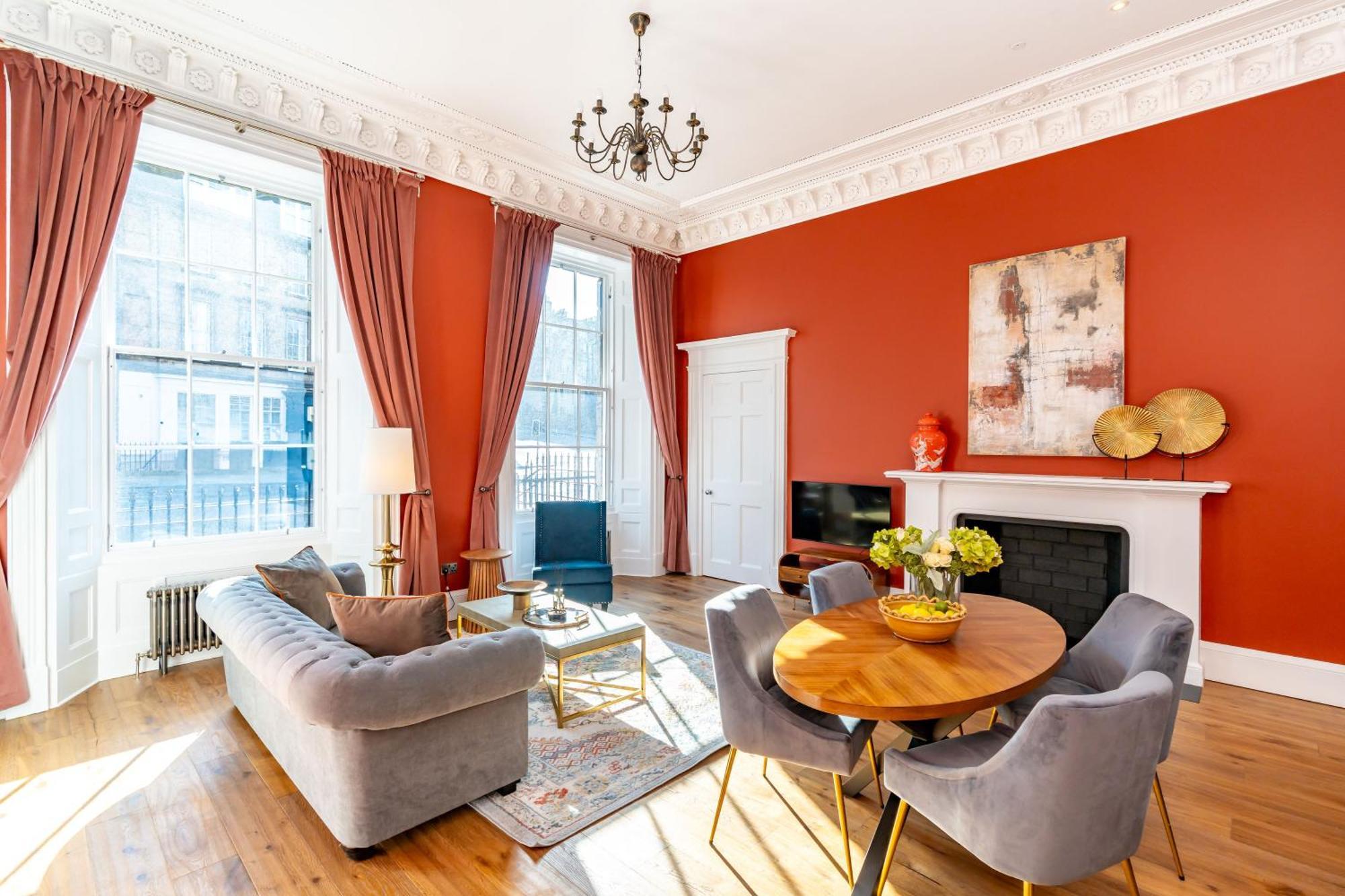 Dragon Luxury At 9 Albyn Place