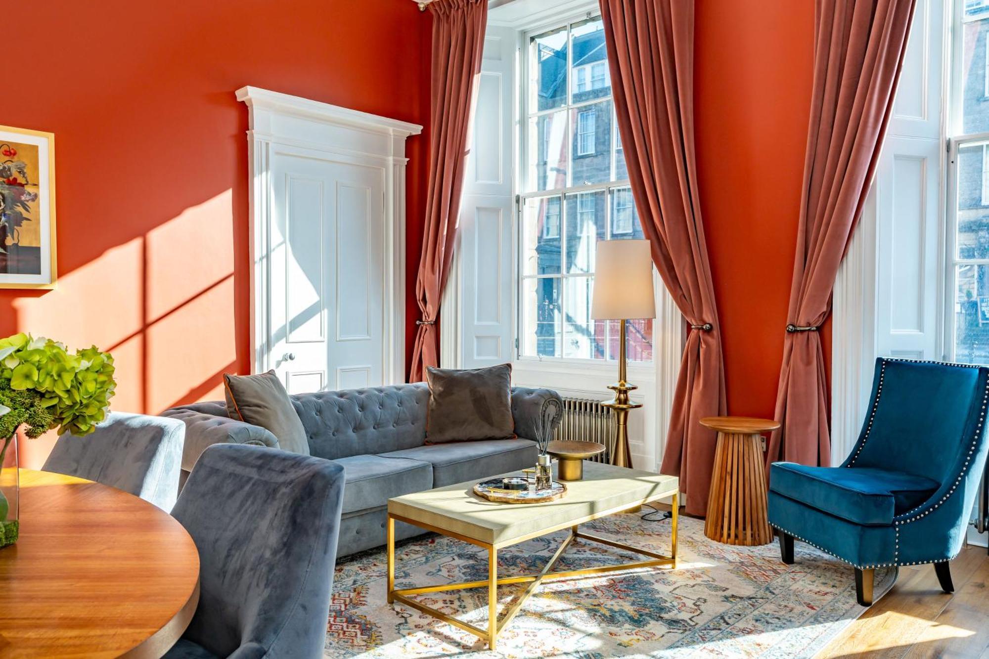 Dragon Luxury At 9 Albyn Place Edinburgh