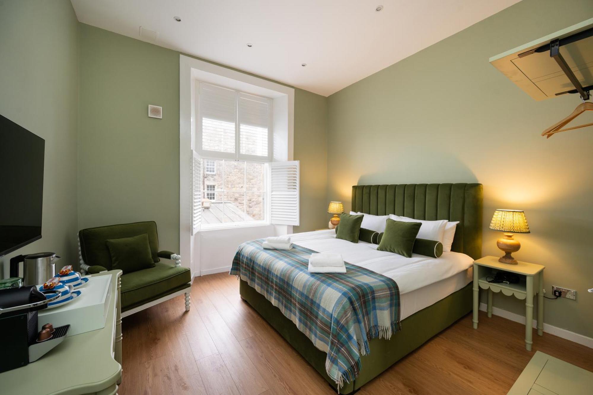 No. 53 Frederick Street 3* Edinburgh