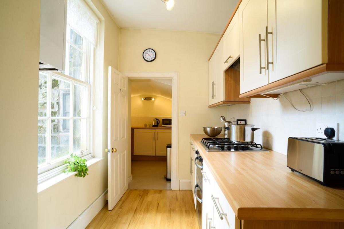 Beautiful Georgian 2 Bed Flat Edinburgh