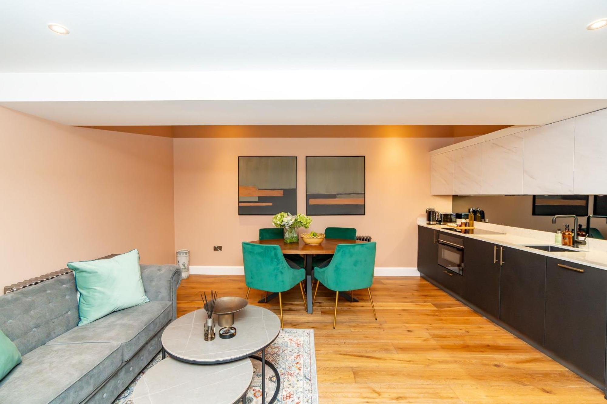 Dragon Luxury At 9 Albyn Place EDI