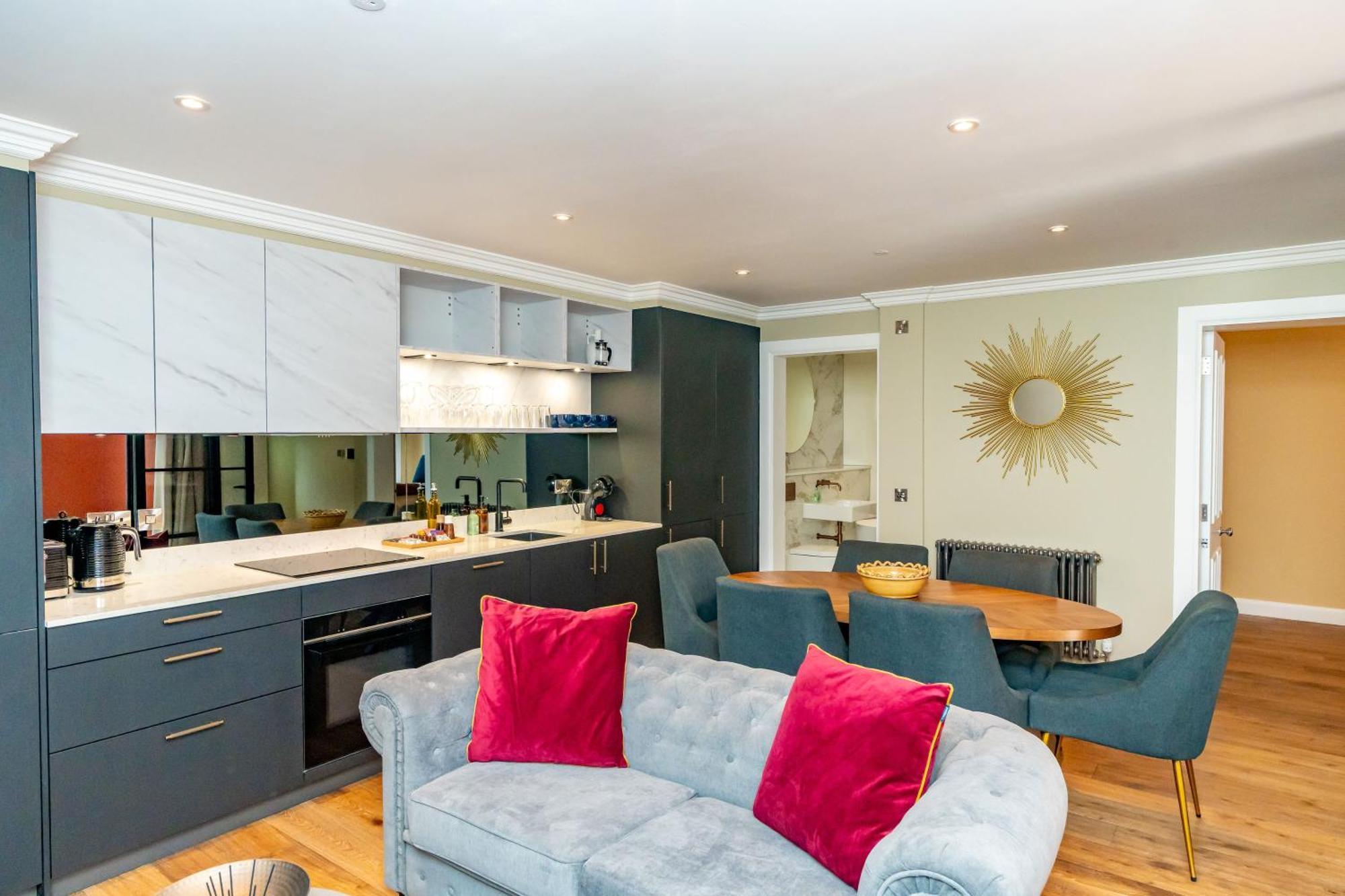 Apartment Dragon Luxury At 9 Albyn Place EDI