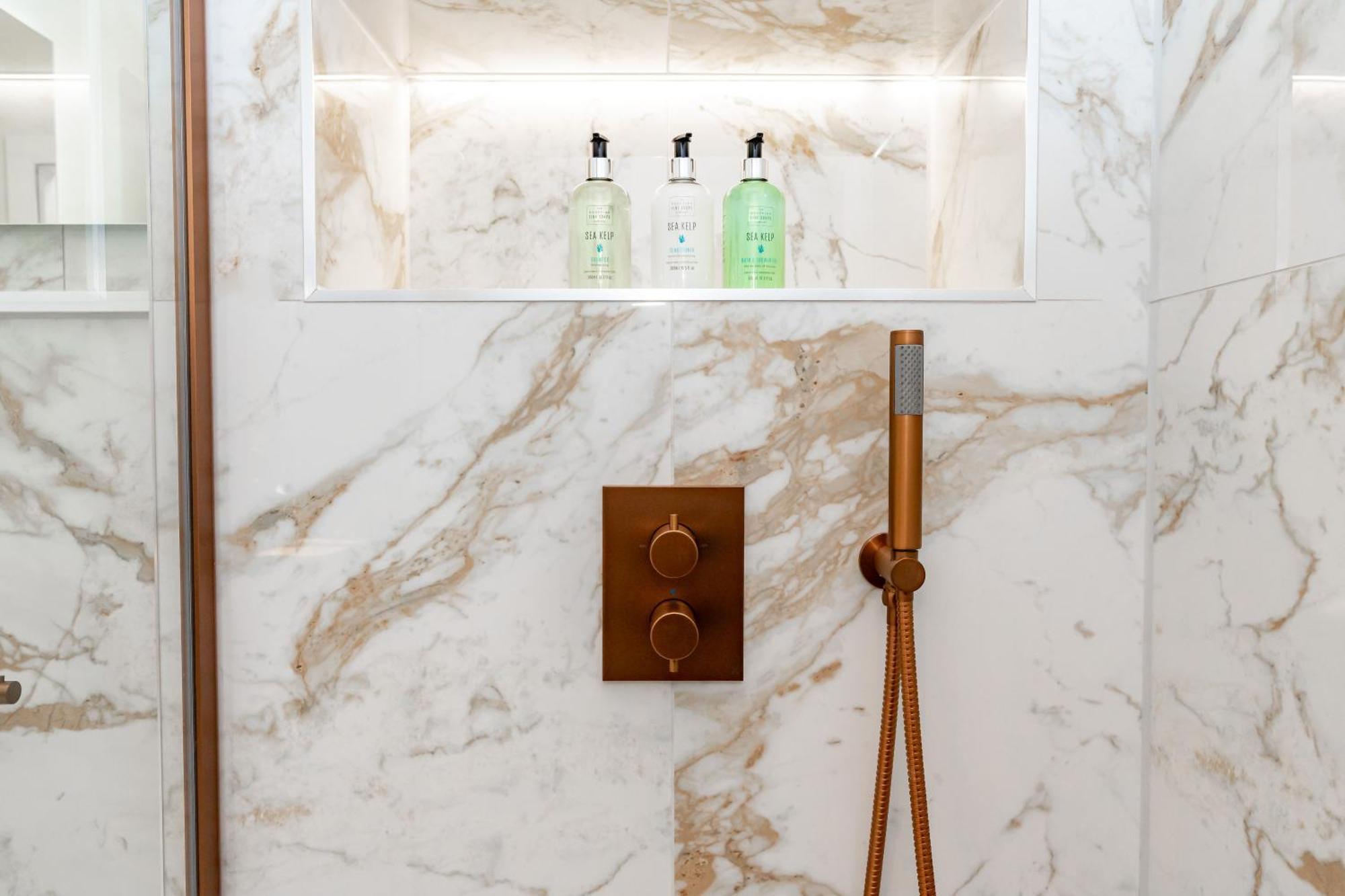 Dragon Luxury At 9 Albyn Place Apartment *