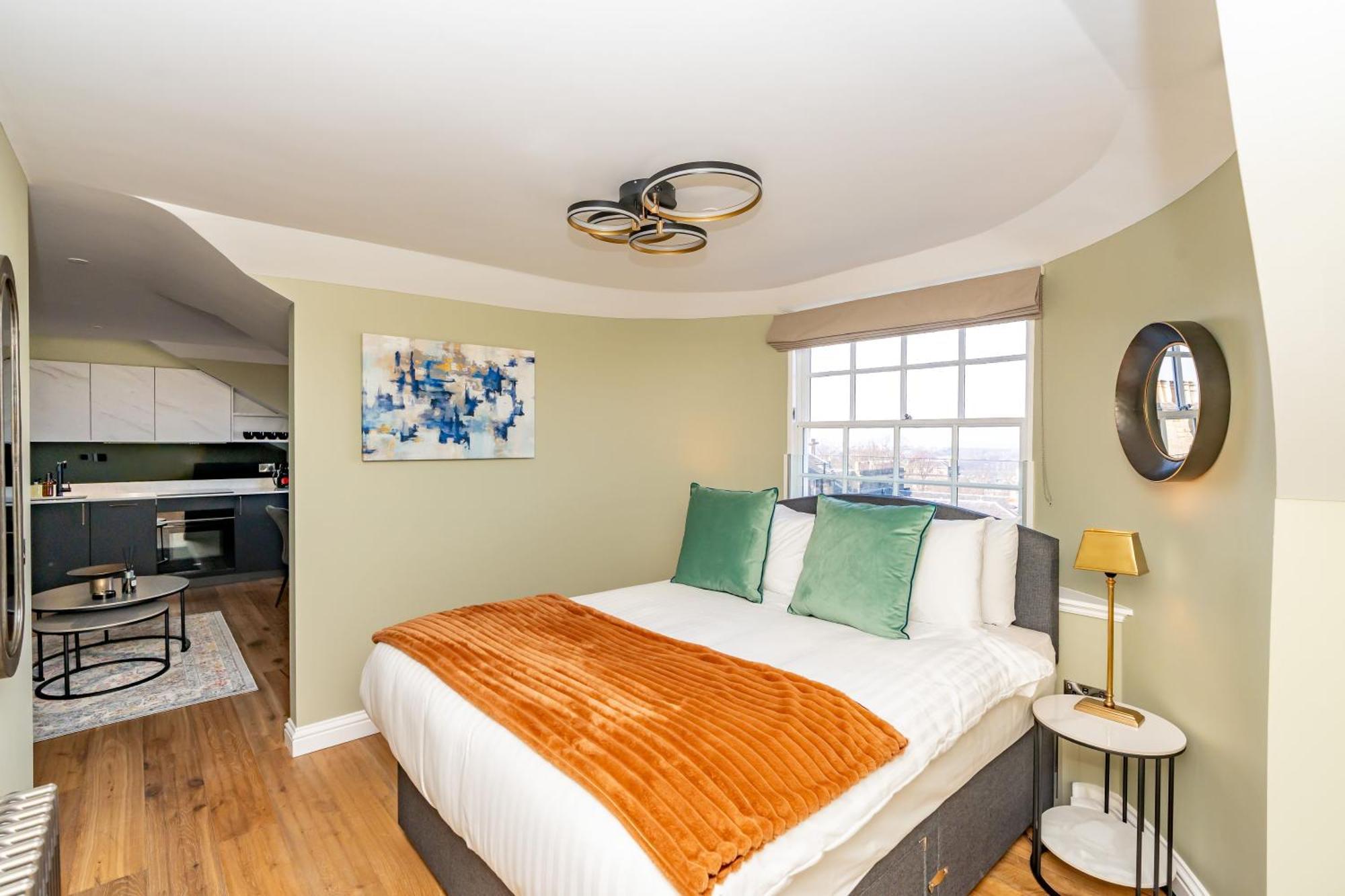 Dragon Luxury At 9 Albyn Place